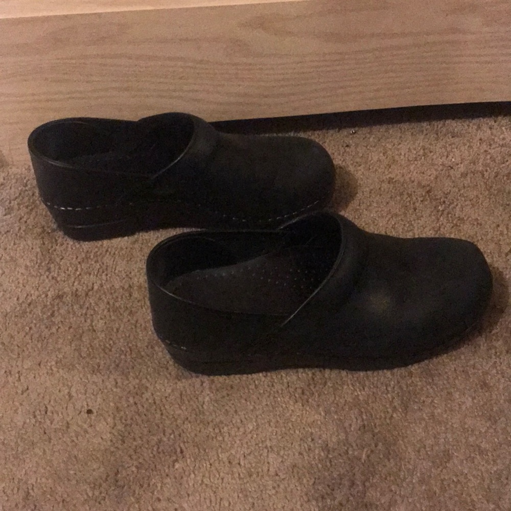 Dansko Clogs☺️